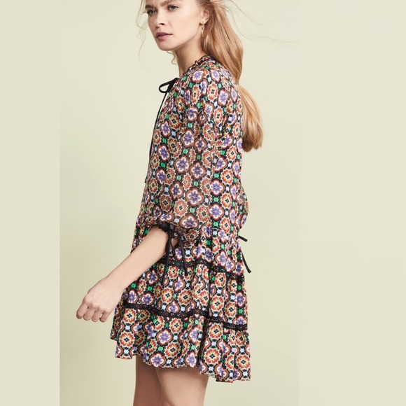 Alice + Olivia Arnette Tiered Tunic Dress Size M - Picture 3 of 8